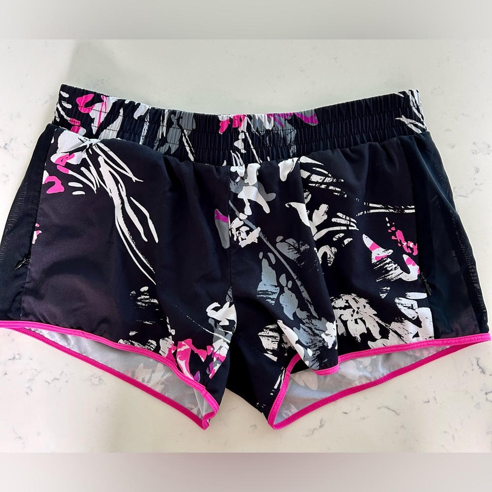 Fabletics black white pink patterned athletic shorts, size medium